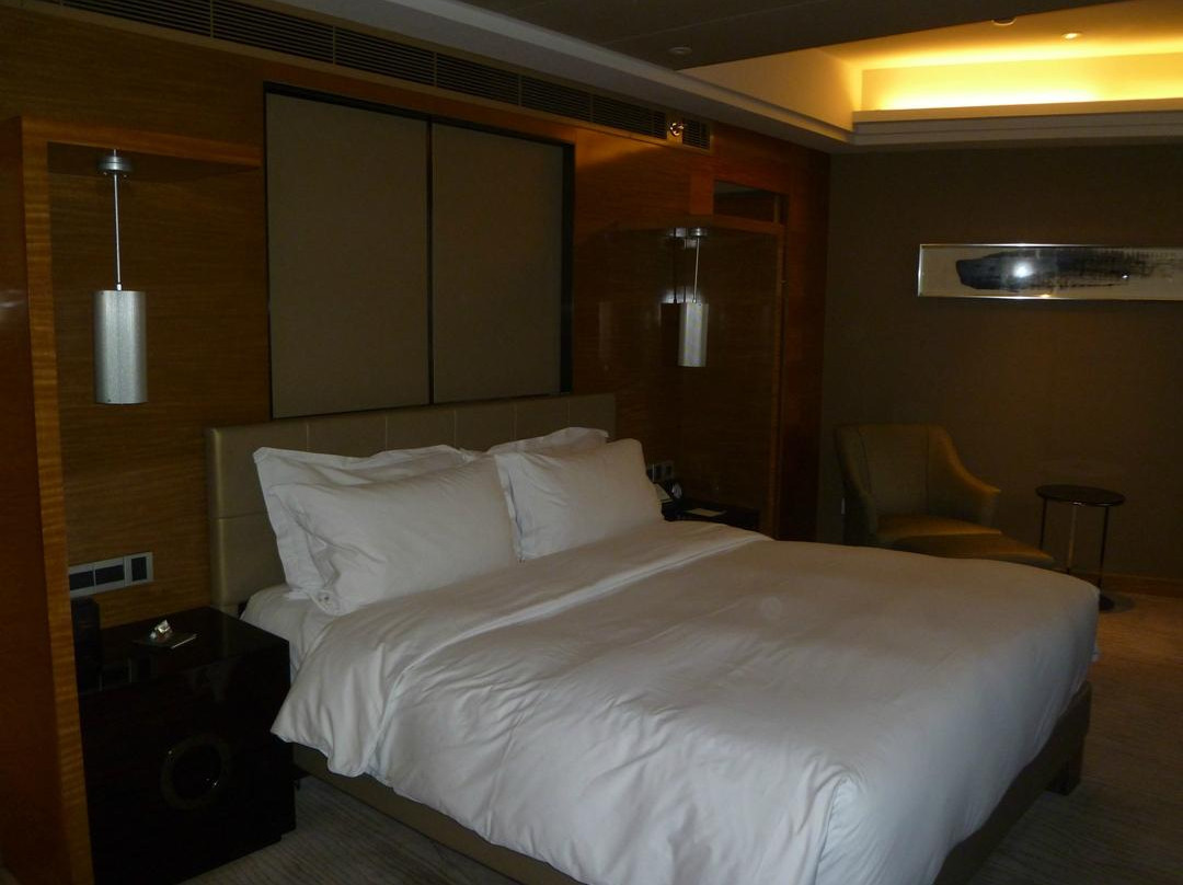 怡豪大饭店主图