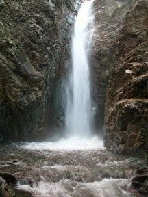 Millomeris Waterfall-帕拉翠斯必去景点