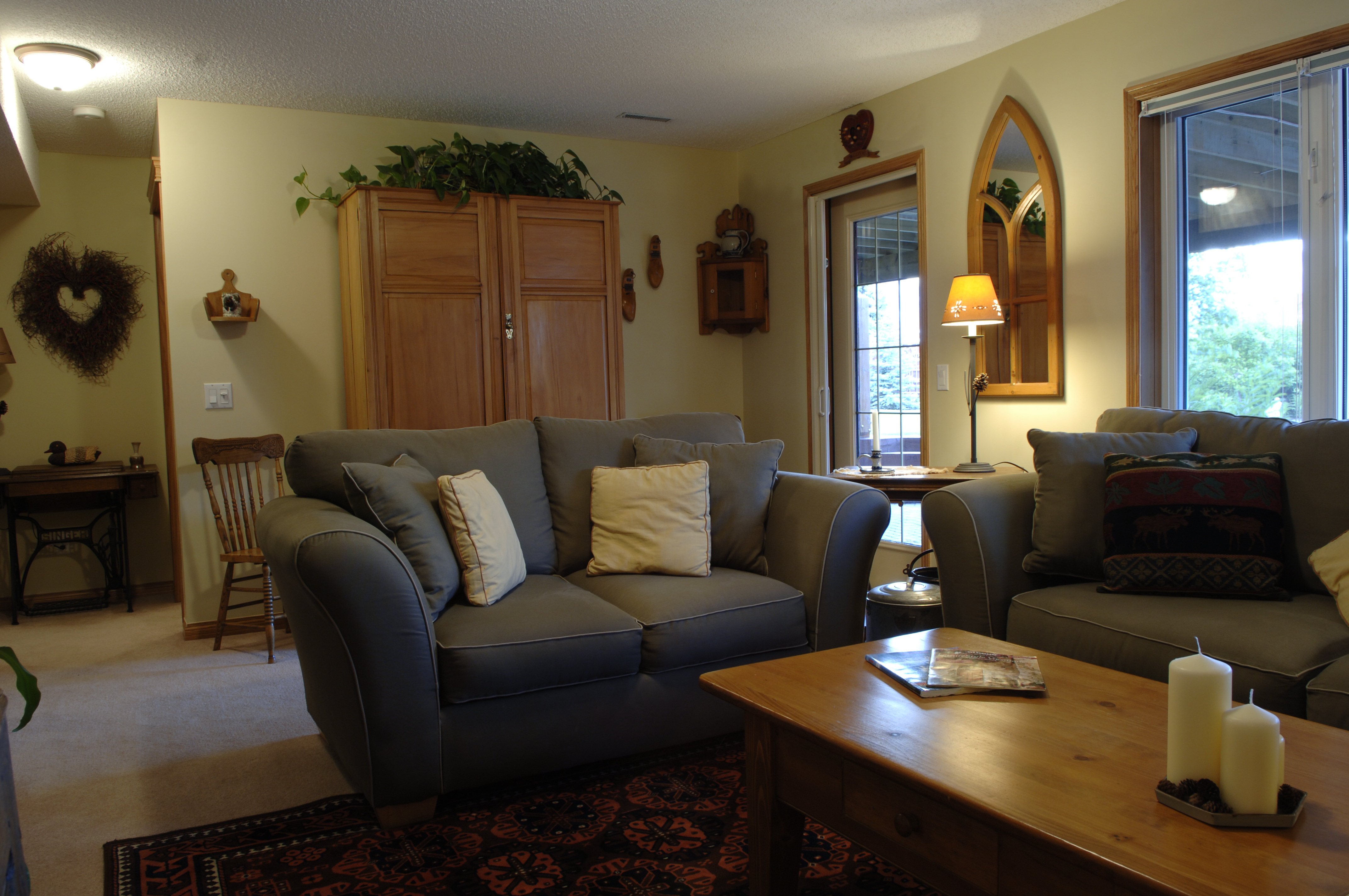 Chickadee Pines B&B-官方