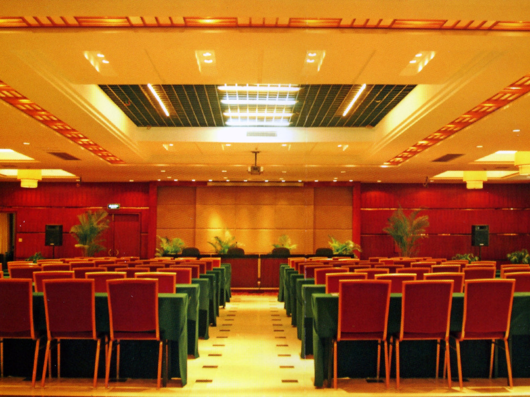 东方假日酒店主图