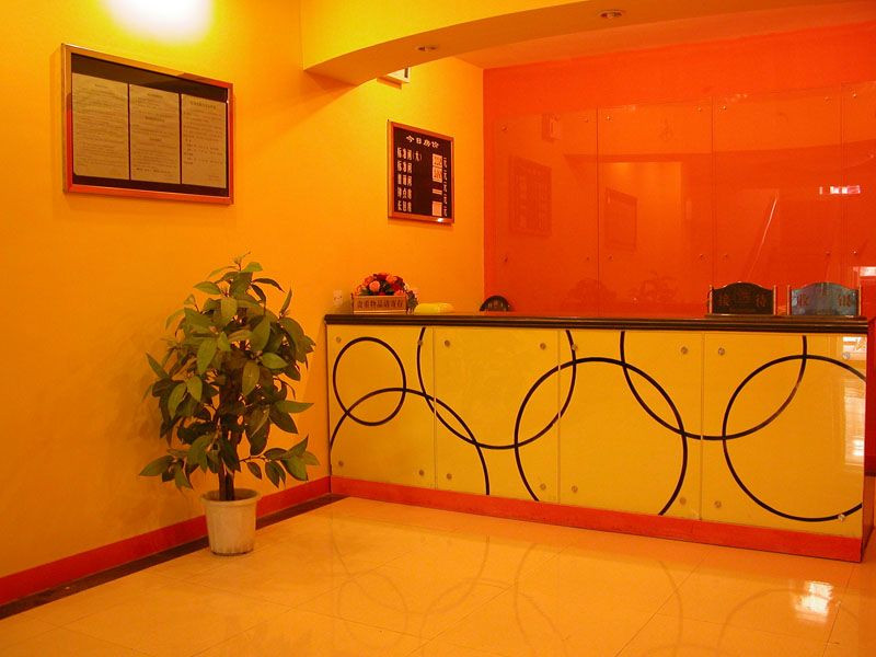 西安美宝宾馆文艺路店主图