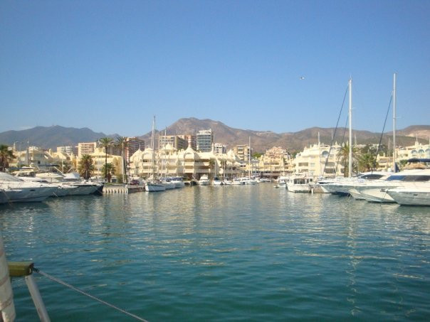 Costa Boat Charters景点图片