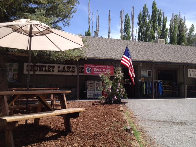 Benton餐馆和美食-Crowley Lake General Store