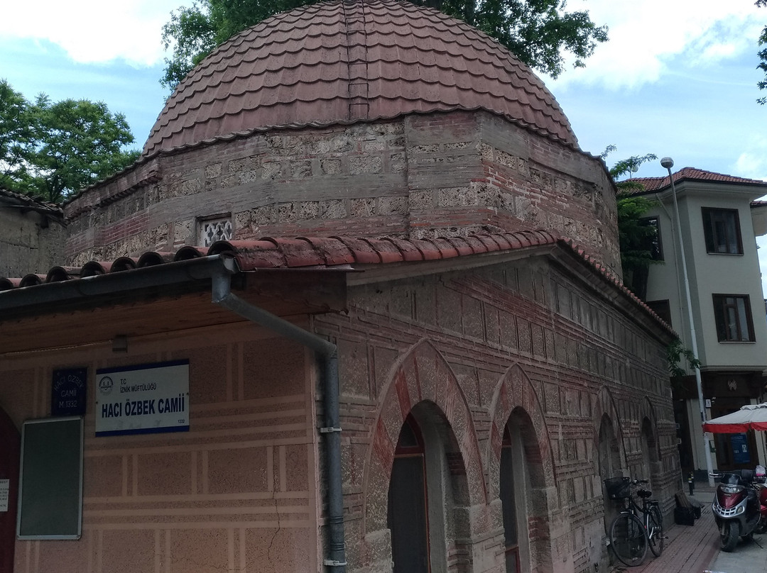 Haci Ozbek Camii