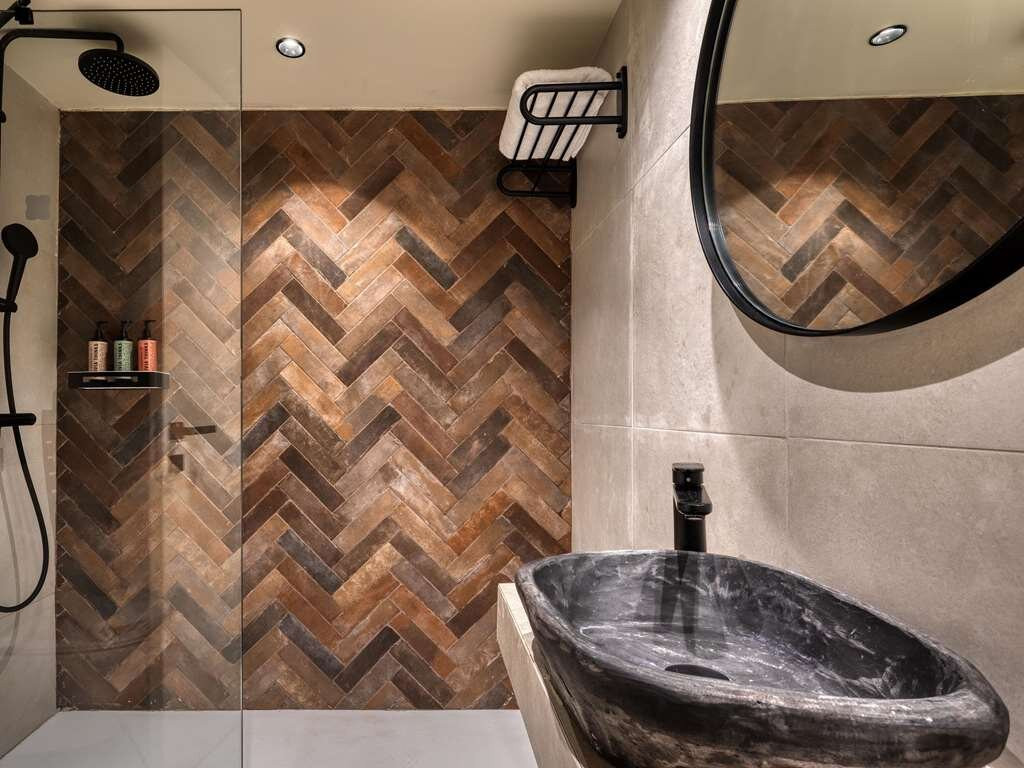 Domes Aulūs Zante, Autograph Collection主图