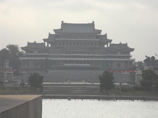 Juche Tower-平壤必去景点