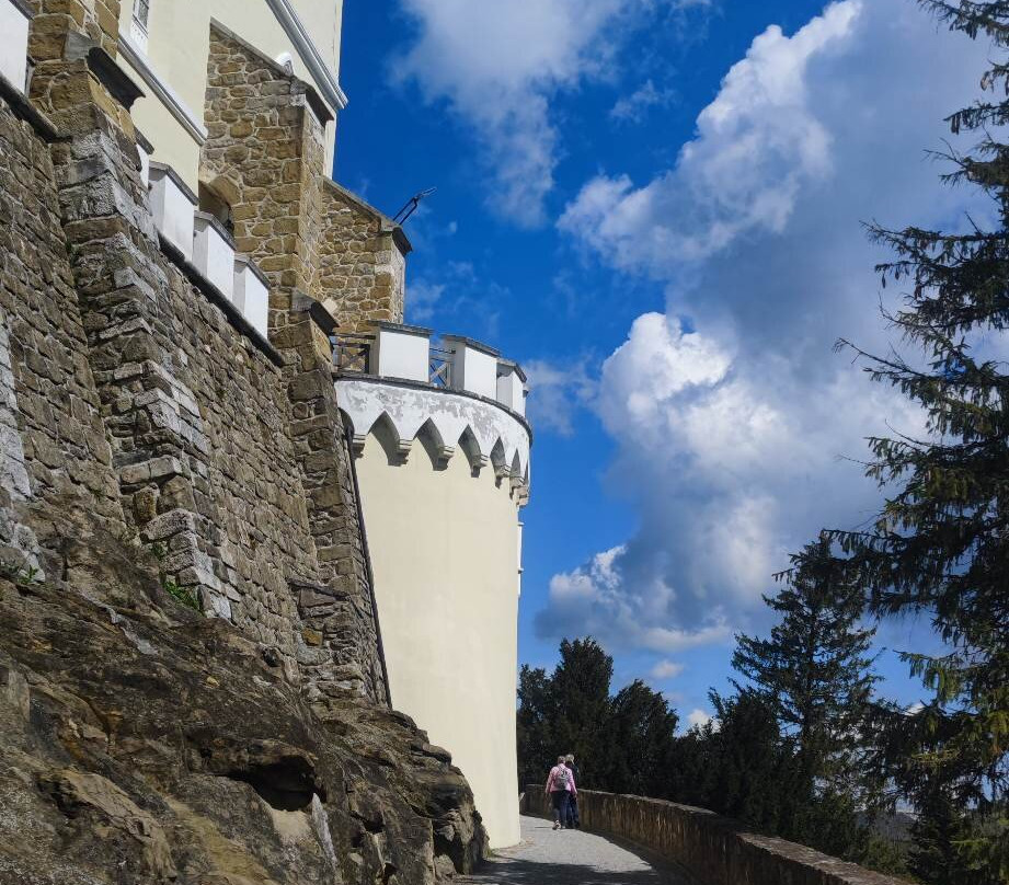 Castles of Northern Croatia and Fine & Wine tasting-Trakoscan必去景点