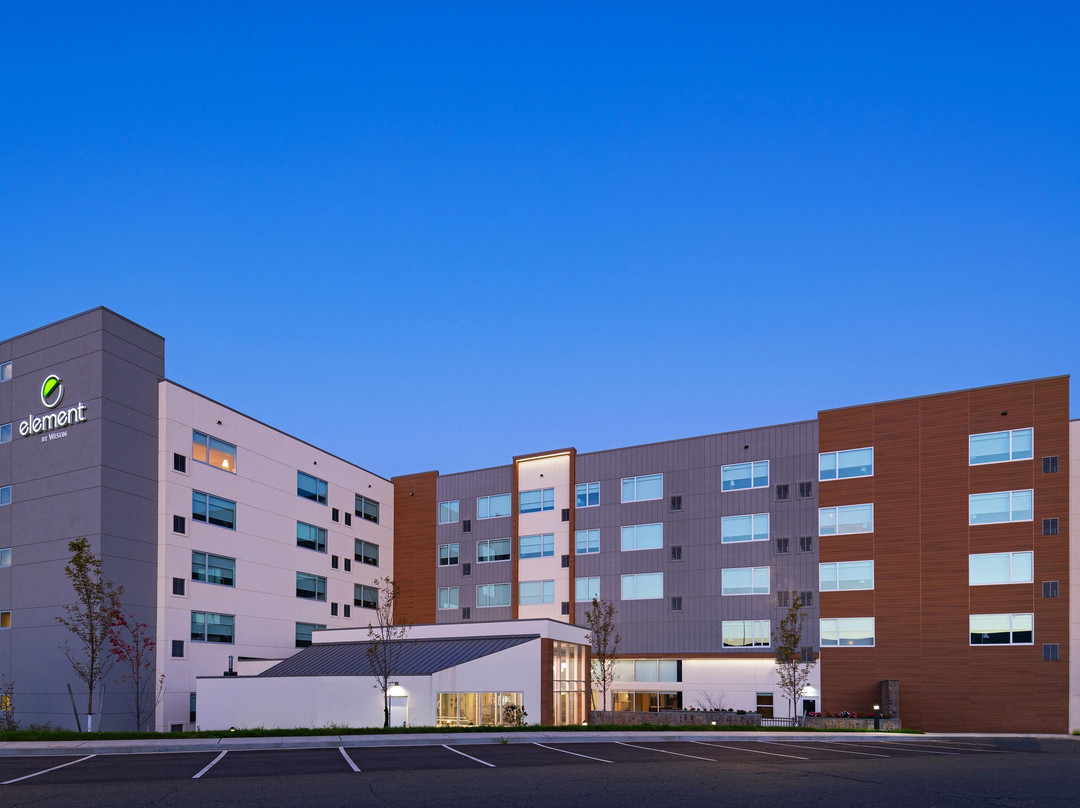 Element Spring Valley