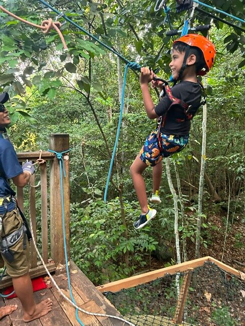 尼柯伊岛度假村主图