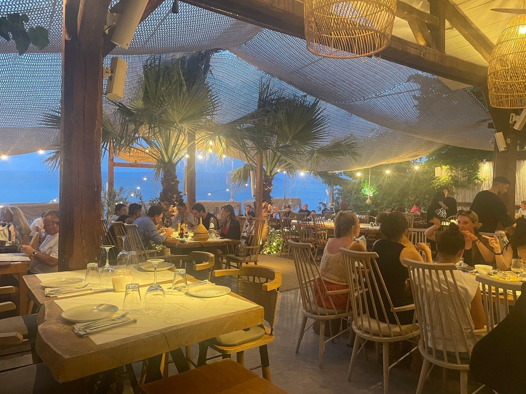 Mamalouka Beach Bar - Restaurant