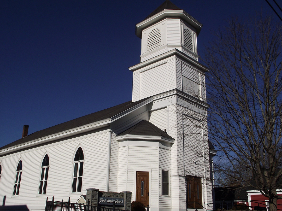 First Baptist Church-Farmington必去景点