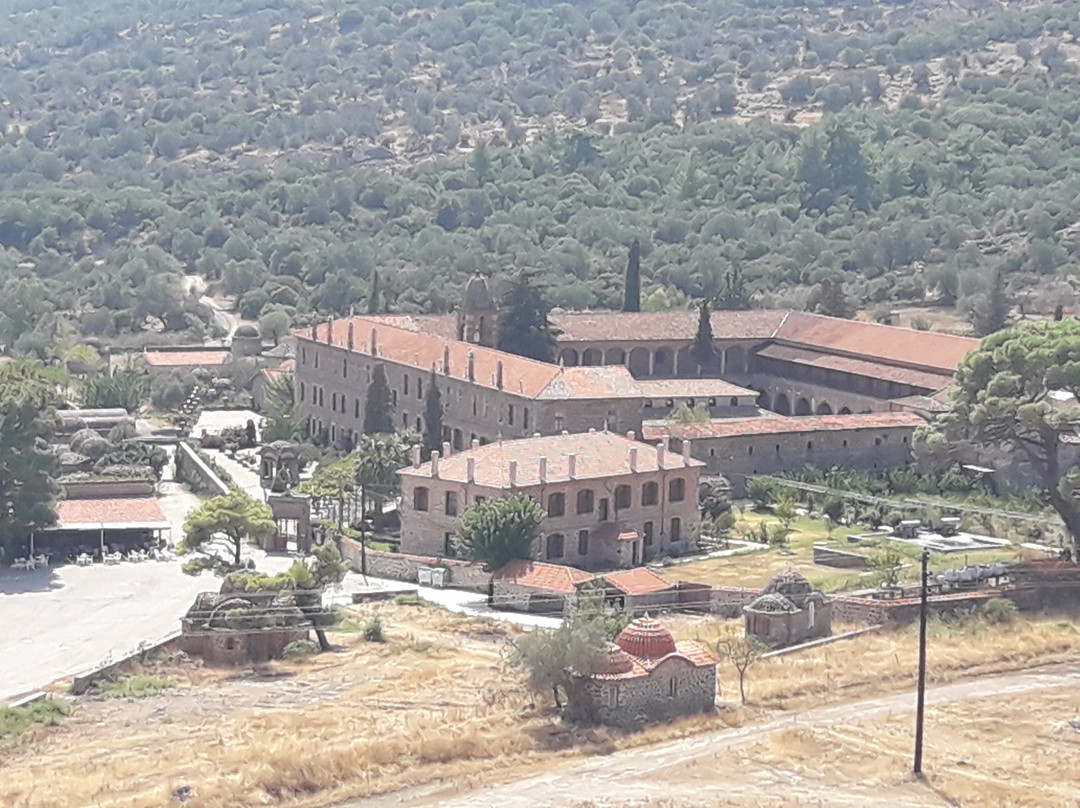 Moni Limonos-Kalloni必去景点