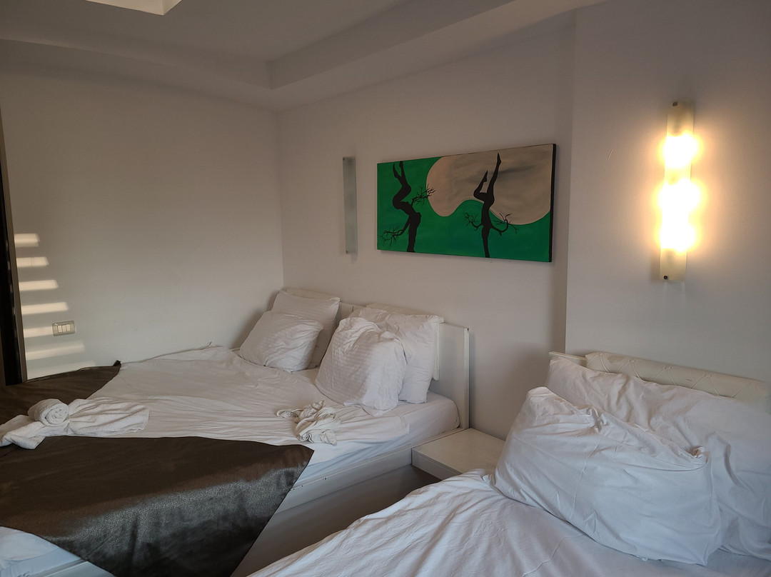 Theranda Hotel主图