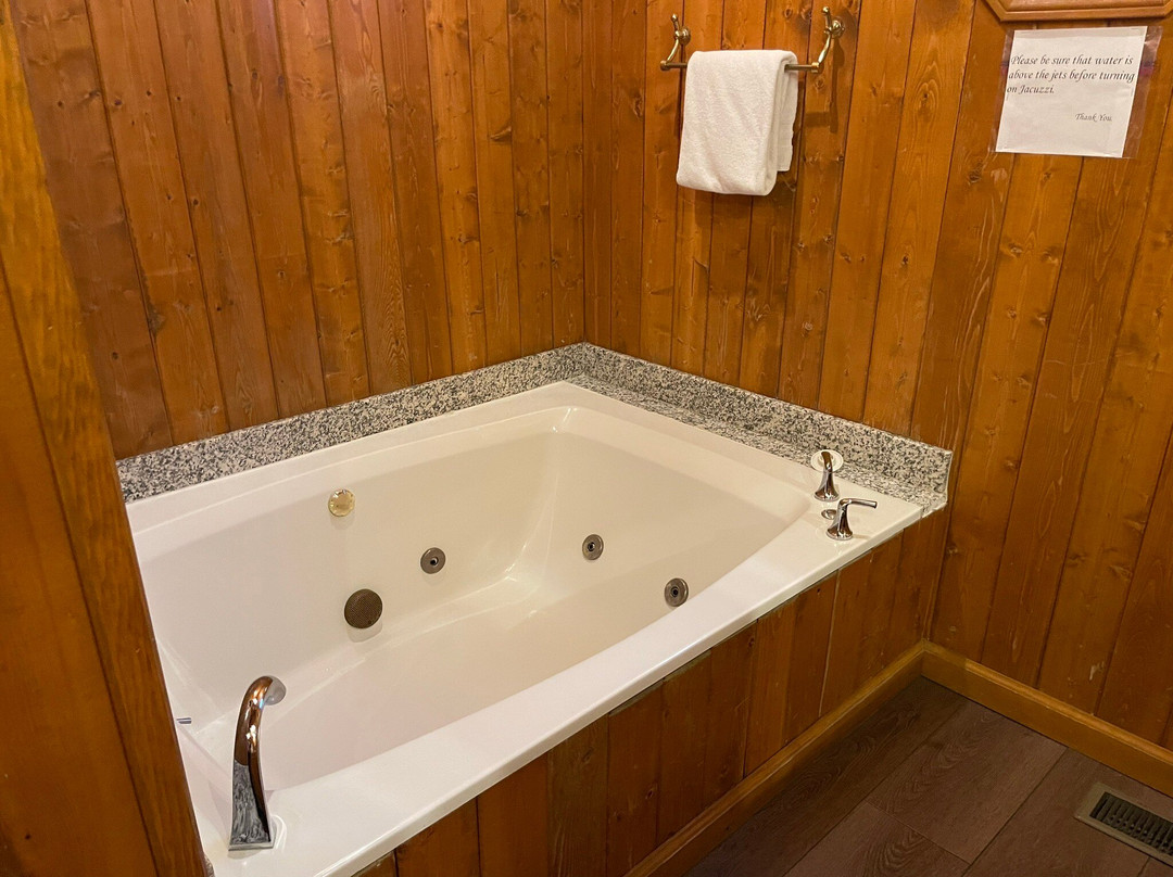 Tucker Peak Lodge主图