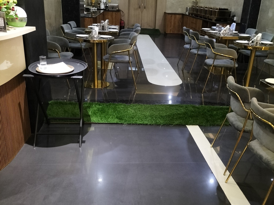 Hotel Aryavilas Mathura