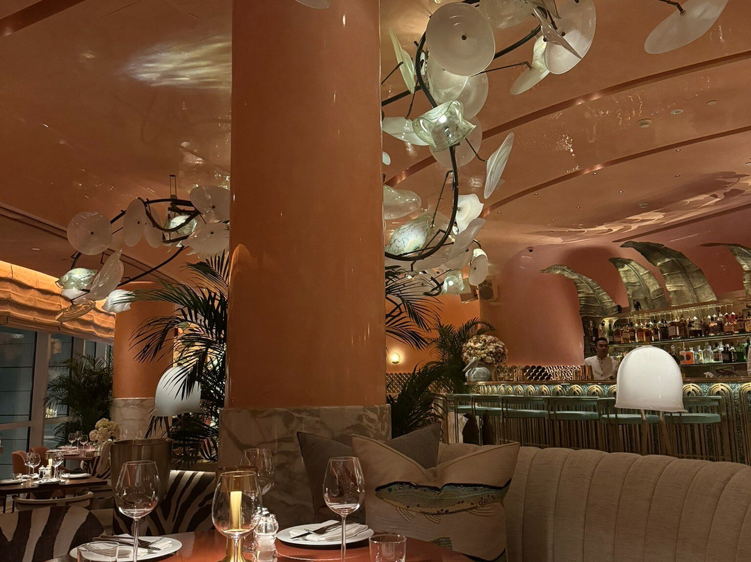 Flamingo Room by tashas