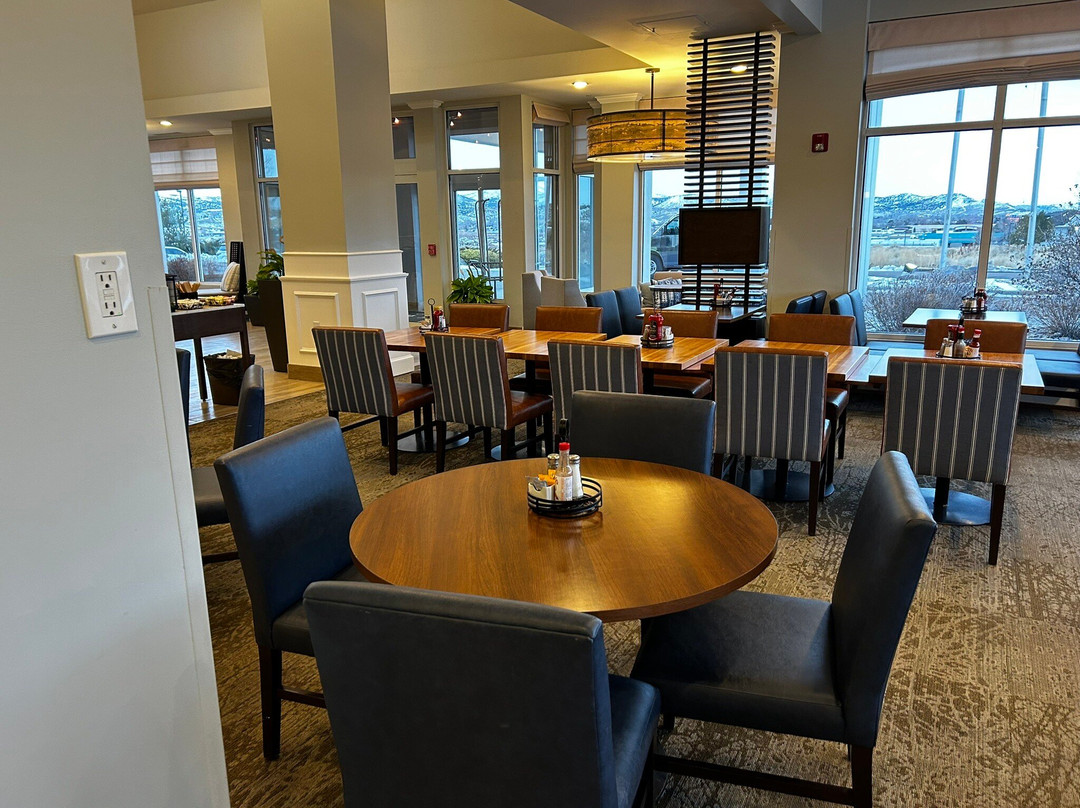 埃尔科希尔顿花园旅馆主图