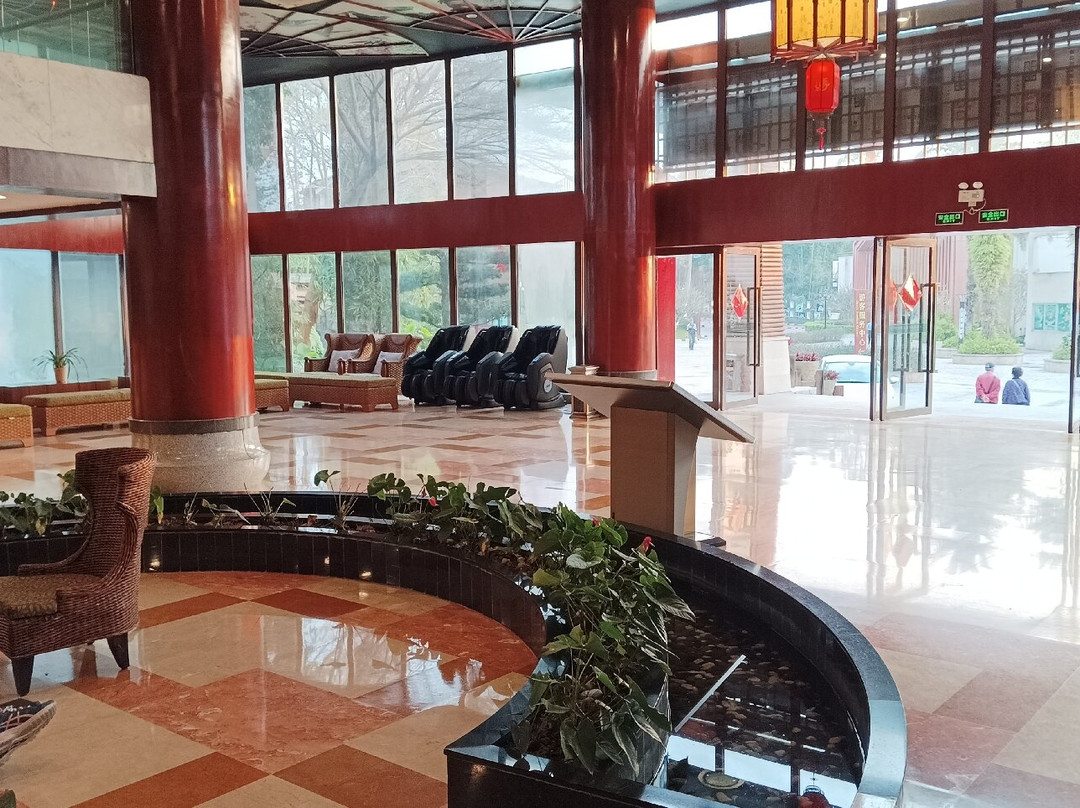 龙门温泉-龙门县必去景点