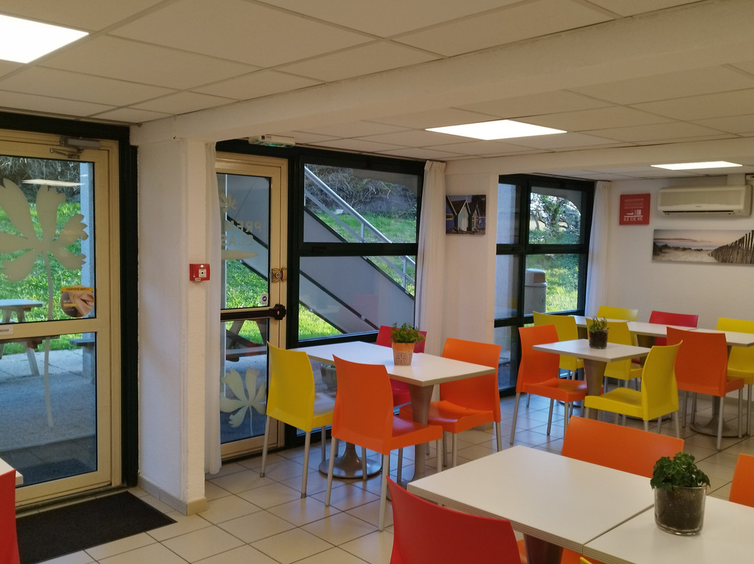 南拉罗谢尔 - 安格林斯普瑞米尔经典酒店主图