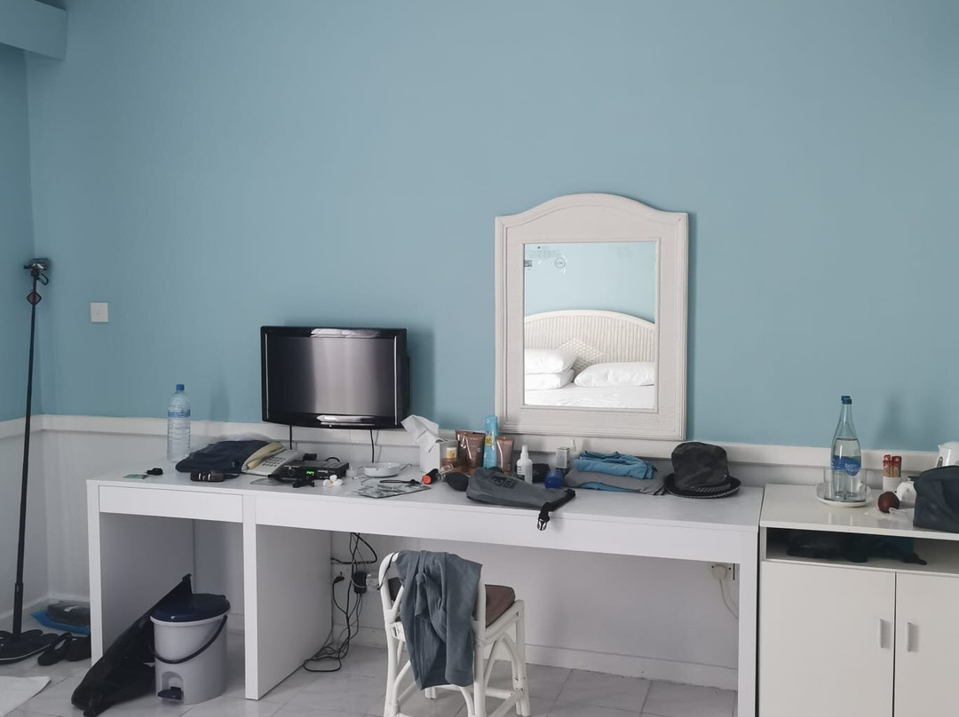 赤道村酒店主图