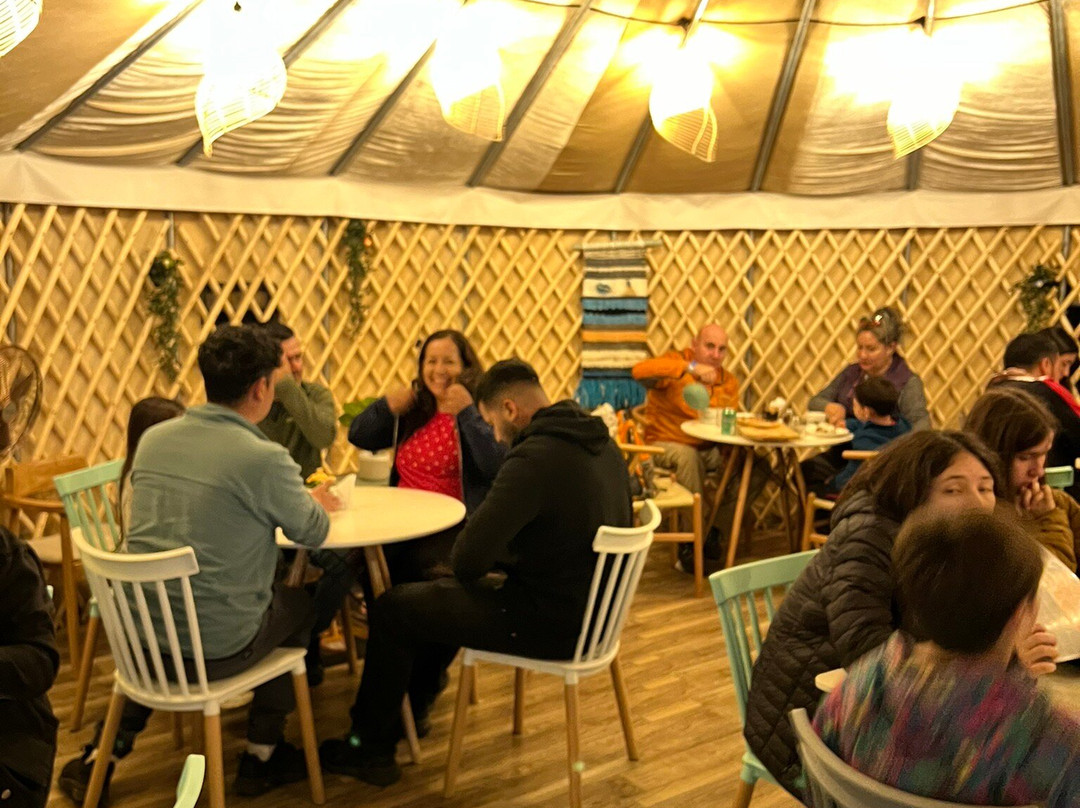 La Yurta Cafetería Y Pizzeria