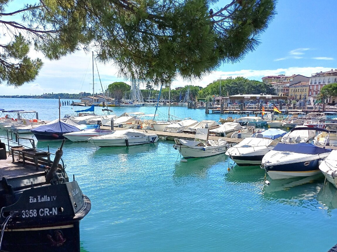 Lungolago Di Desenzano Del Garda-代森扎诺-德尔加达必去景点
