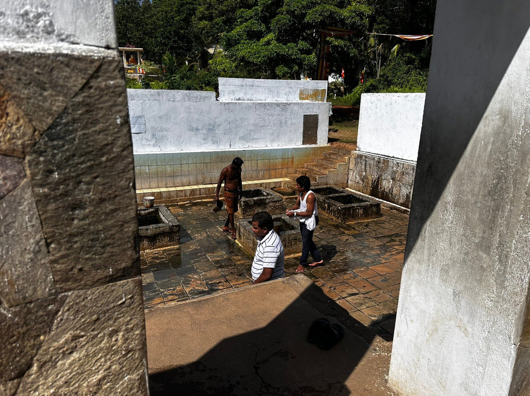 Kanniya Hot Springs-Trincomalee必去景点