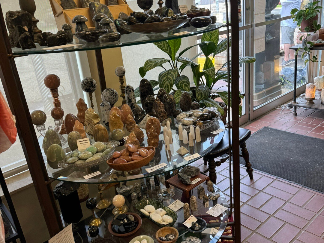 Geoscape Rock Shop景点图片