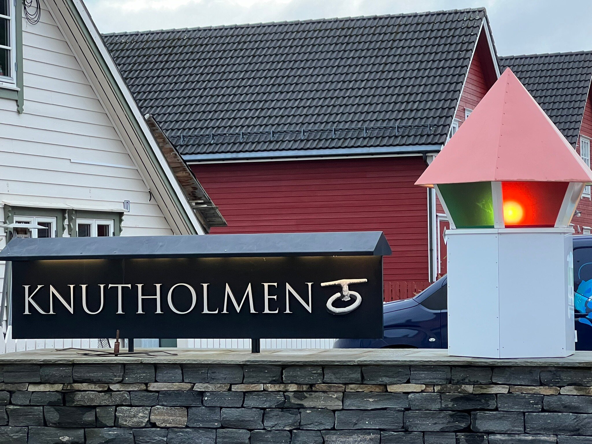 Knutholmen-官方