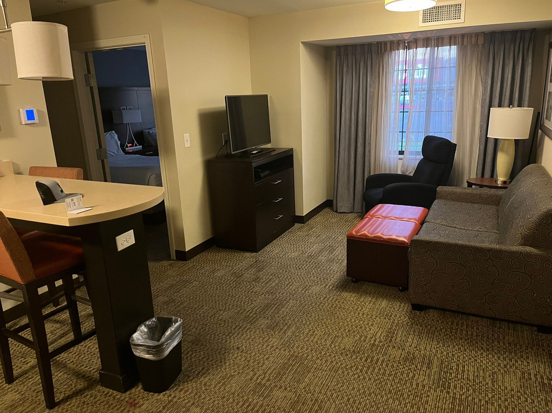 Staybridge Suites Rochester - Commerce Dr NW by IHG主图