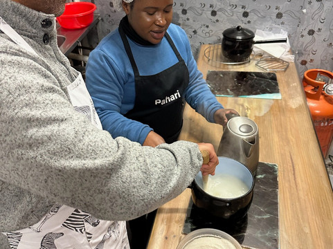 Authentic African Cuisine Cooking Experience-开普敦中心区必去景点