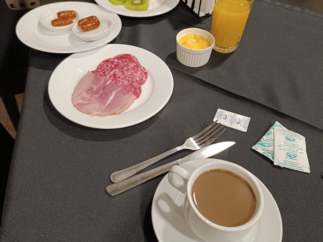 阿尔伯拉达酒店主图