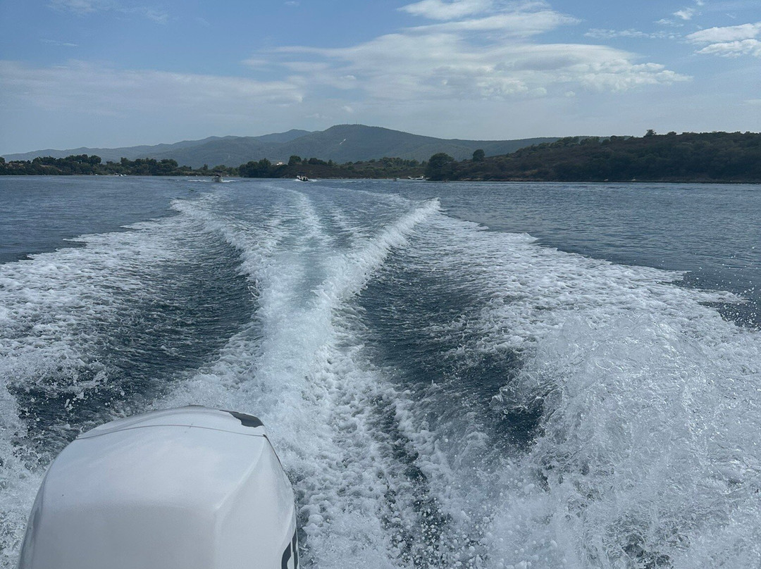 Albatross Rent a Boat Vourvourou-Vourvourou必去景点