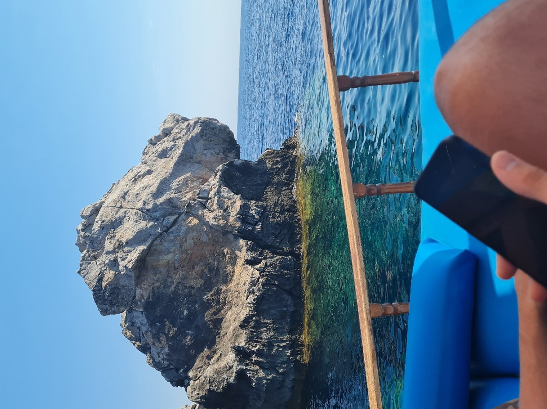 Captain Vasilis Boat Tour景点图片