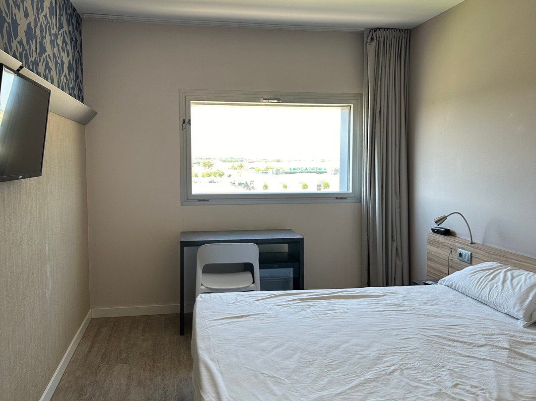 斯多瑞梅阿尔巴塞特酒店主图