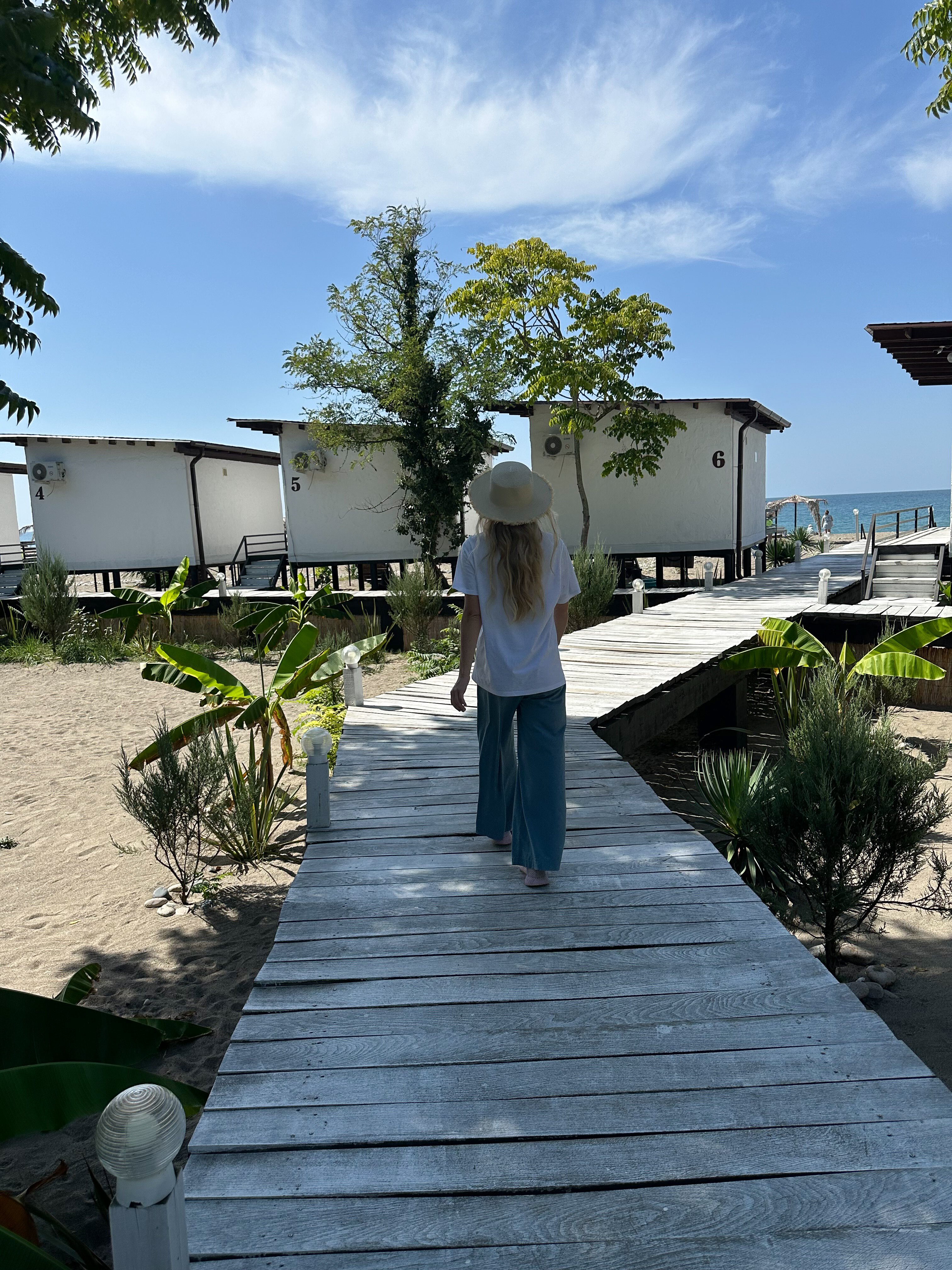 Aqua Resort Hotel-官方