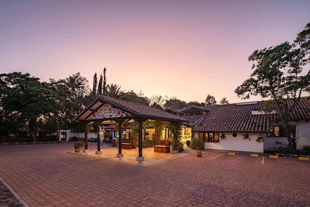 San Jose de Puembo Hotel & Convention Center主图
