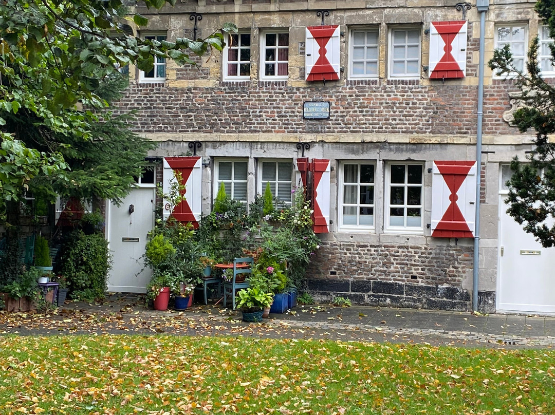 Explore Maastricht City Tours-马斯特里赫特必去景点