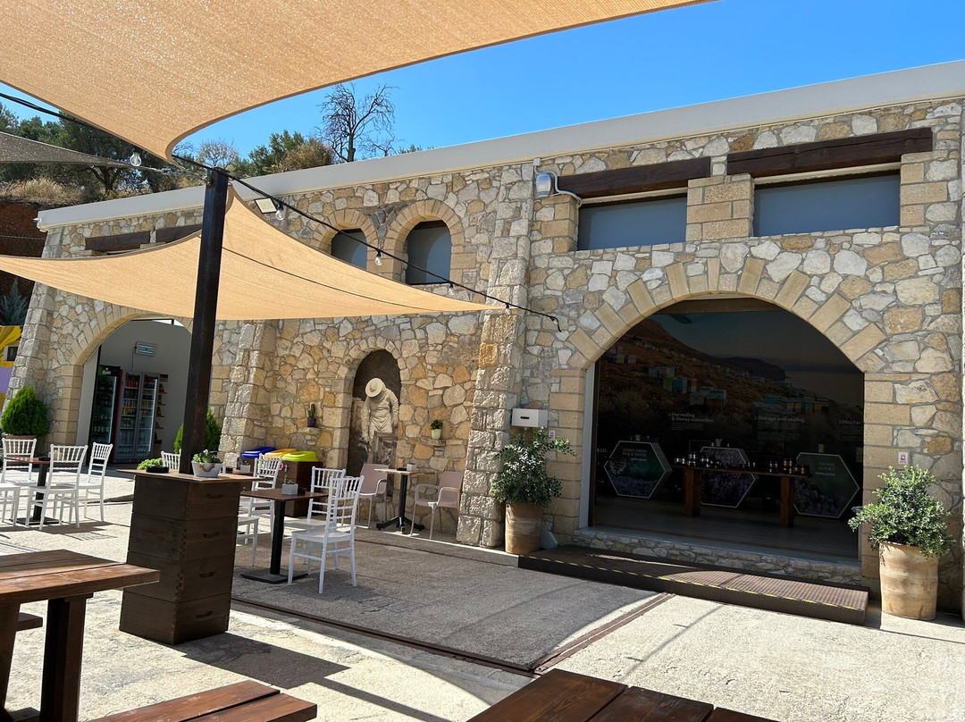 Stathakisfamily Cretan Honey Experience-Kaloudiana必去景点