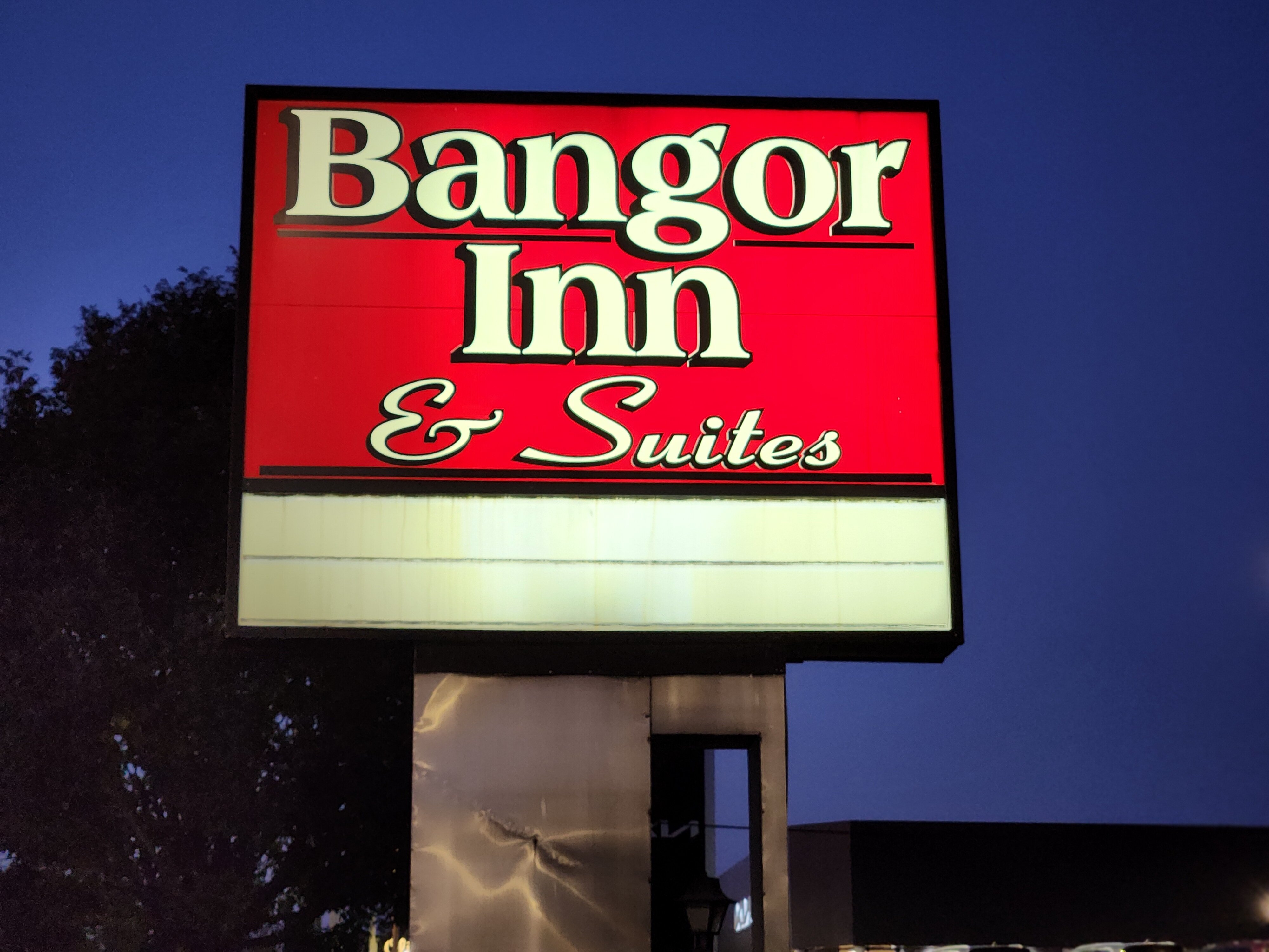 Bangor Inn & Suites-官方