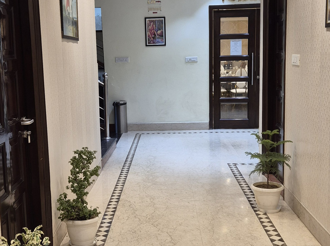 Hotel SKS Grand Palace主图