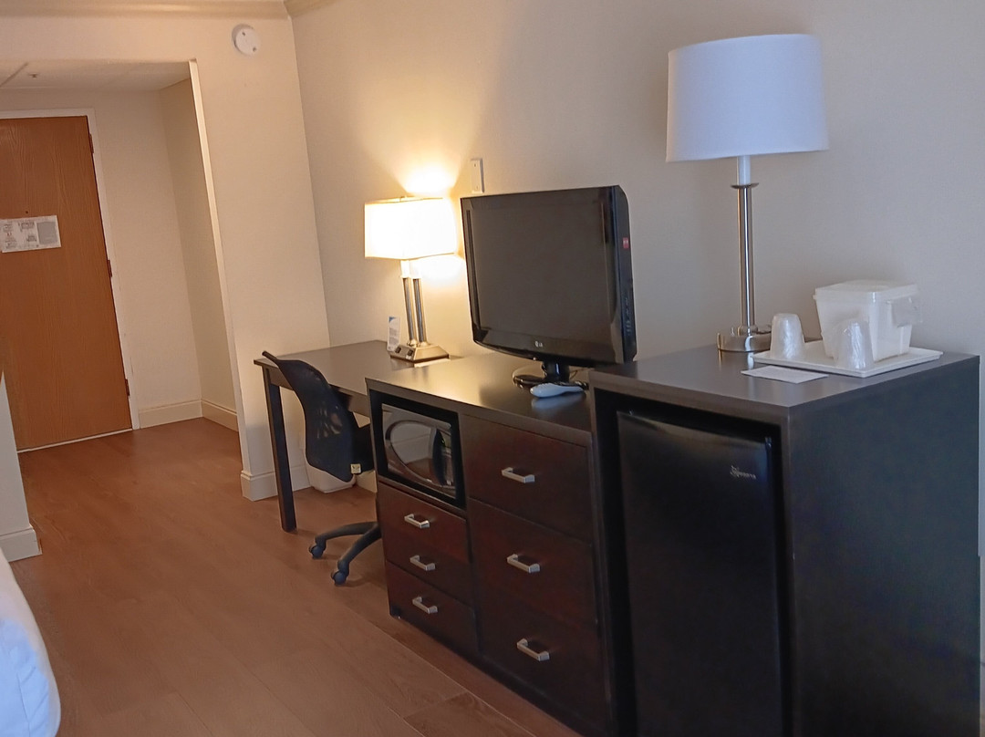Clarion Hotel & Conference Center Toms River主图