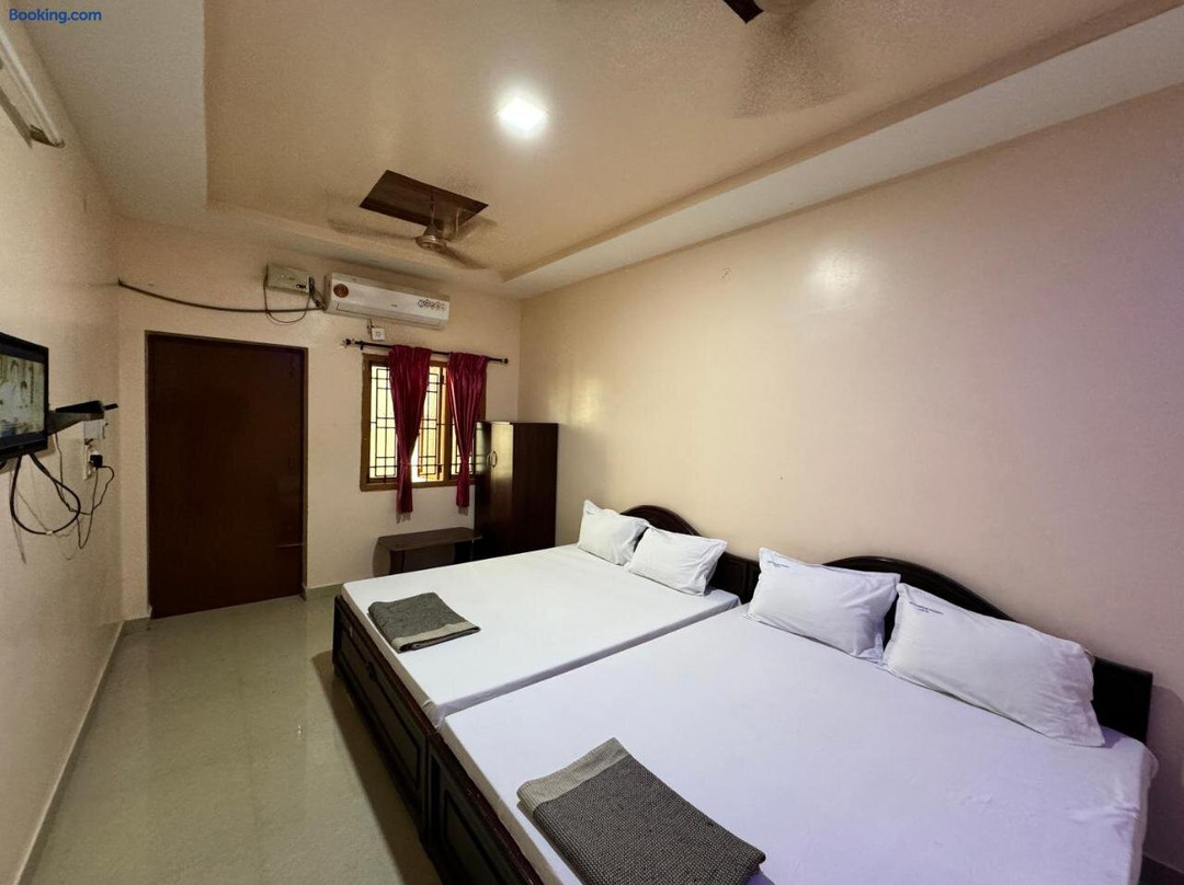 Sakthi Murugan Residency Bhavani主图