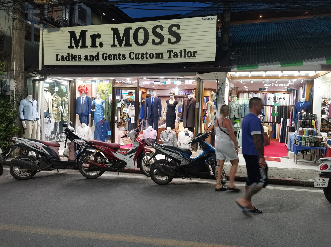 拉迈海滩旅游景点-Mr. MOSS Ladies and Gents Custom Tailor