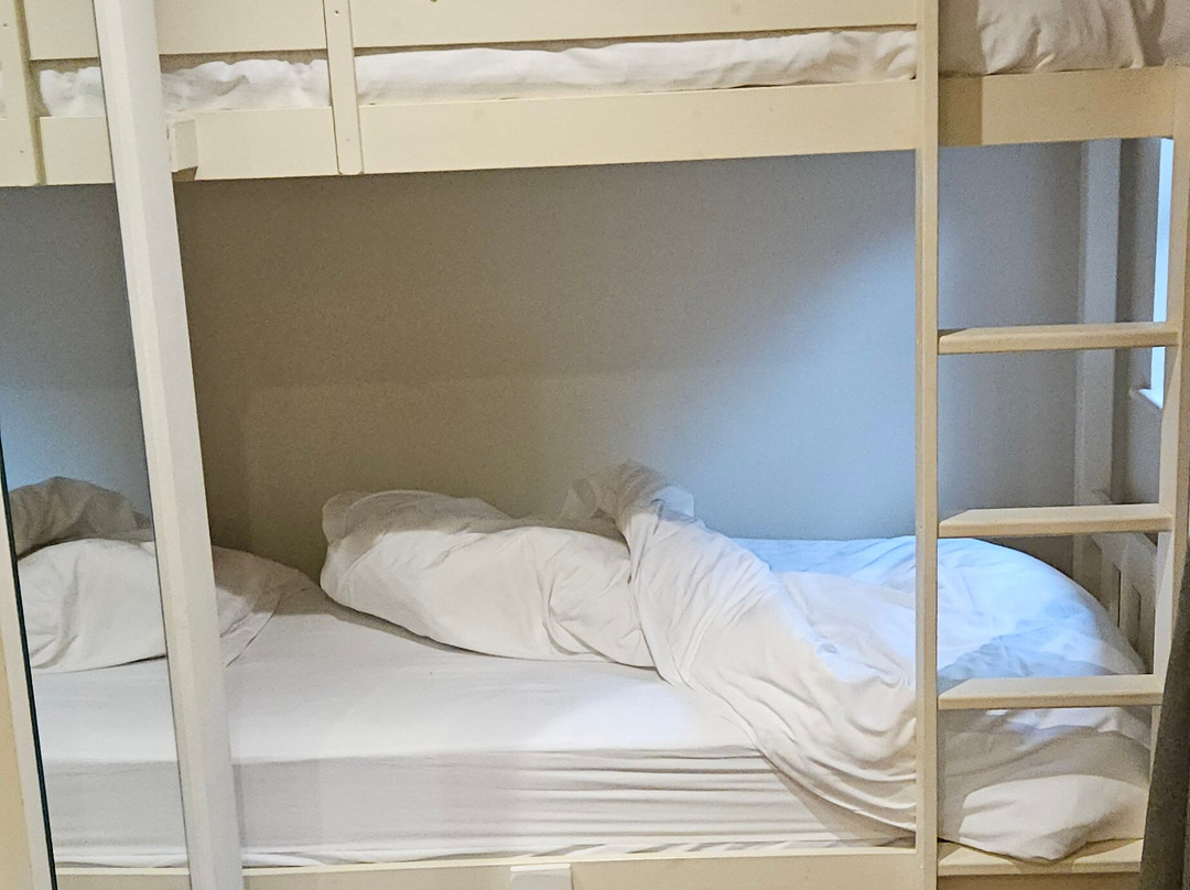 Thatched Eaves主图