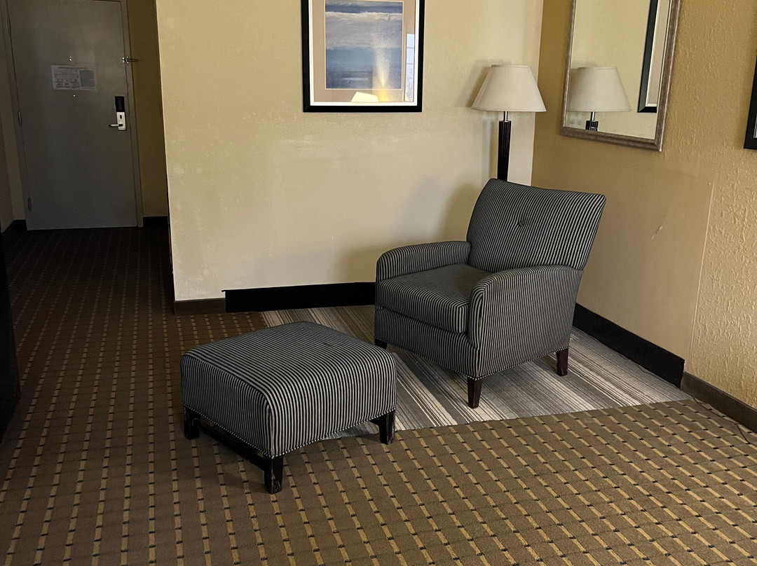 Holiday Inn Express & Suites Allentown West By IHG主图