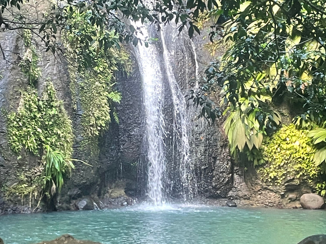 La Cascade de Bis-Sainte Rose必去景点