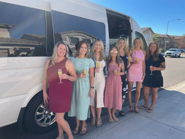 Diamond Deluxe Custom Tours & Transportation-凤凰城必去景点