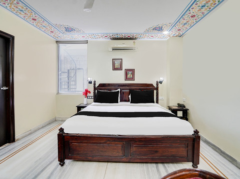 Super Townhouse Durgapura Formerly Gumaan Heritage