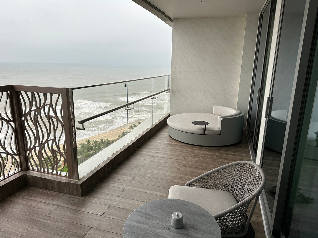 Hoiana Hotel & Suites主图